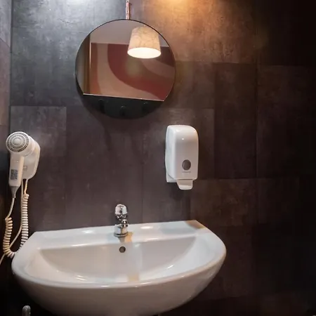 ゲストハウス Cconforthotels Semplici Emozioni