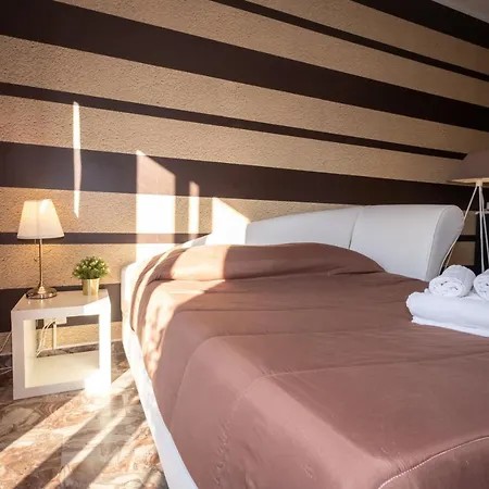 Cconforthotels R&b Semplici Emozioni 巴里