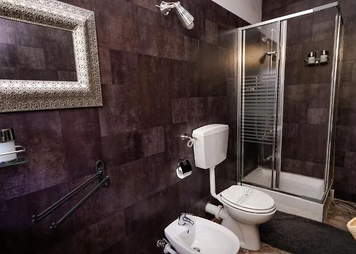 招待所 Cconforthotels Semplici Emozioni 3*