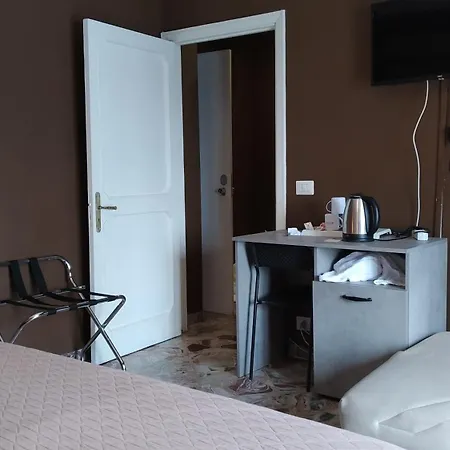 Cconforthotels Semplici Emozioni בית הארחה