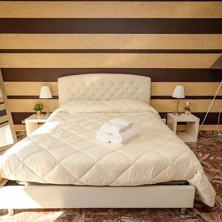 Cconforthotels Semplici Emozioni Konukevi Bari